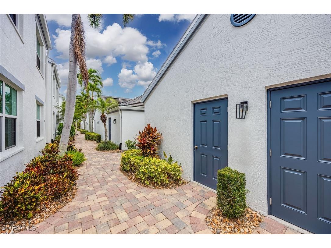 5963 Sand Wedge Lane #205 Naples FL 34110 225057339 image3