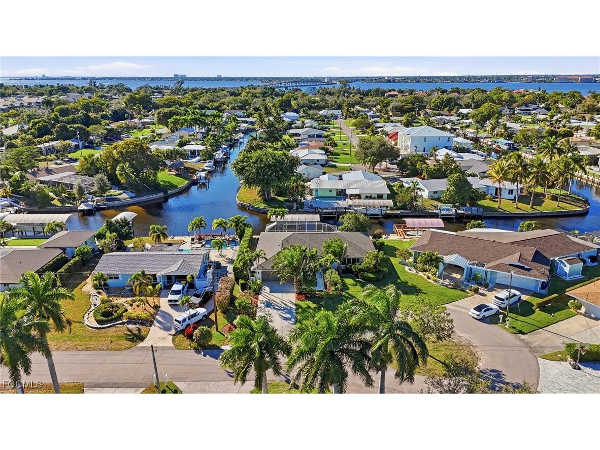 5964 Baker Court Fort Myers FL 33919 2026004402 image3