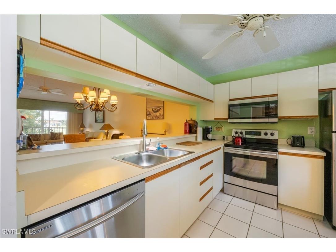 5965 Bloomfield Circle #B306 Naples FL 34112 225077075 image4