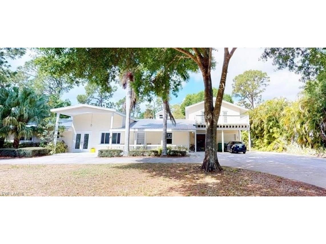 597 Lakeland Avenue Naples FL 34110 223039854 image1