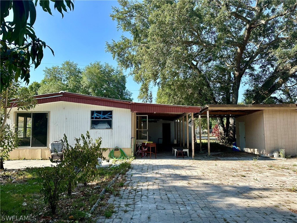 597 Pinewood Drive Labelle FL 33935 224041436 image1