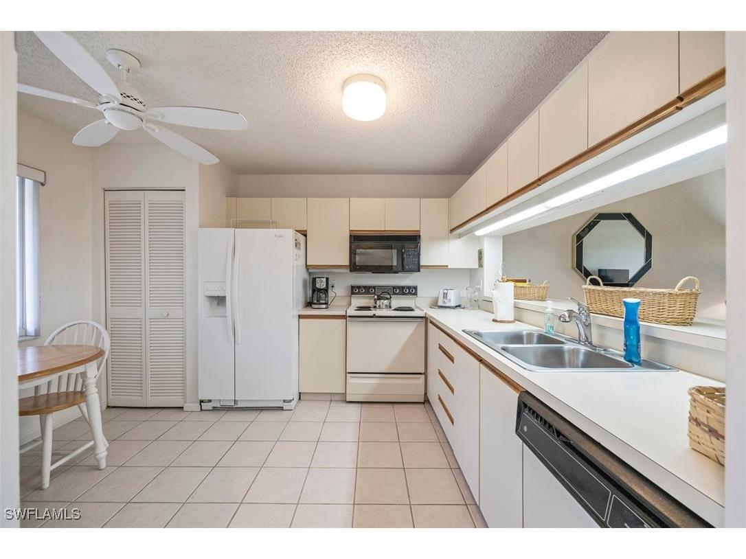 5975 Bloomfield Circle #C302 Naples FL 34112 225065854 image7