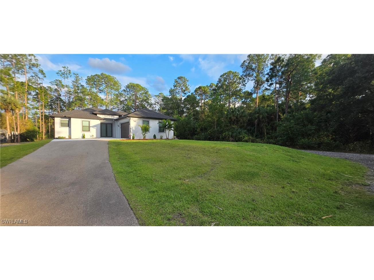 598 2nd Street SE Naples FL 34117 226005107 image1