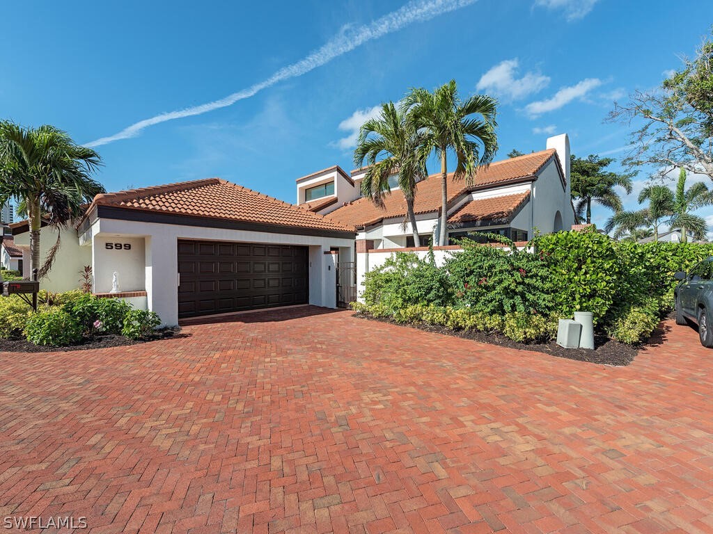 599 Bay Villas Lane Naples FL 34108 222090406 image1