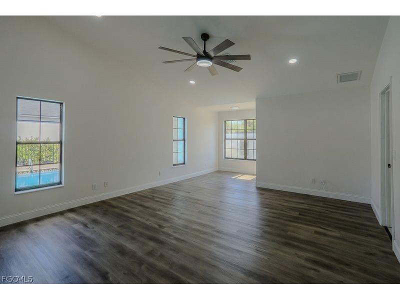 599 Carolina Avenue Fort Myers FL 33905 2026007643 image27