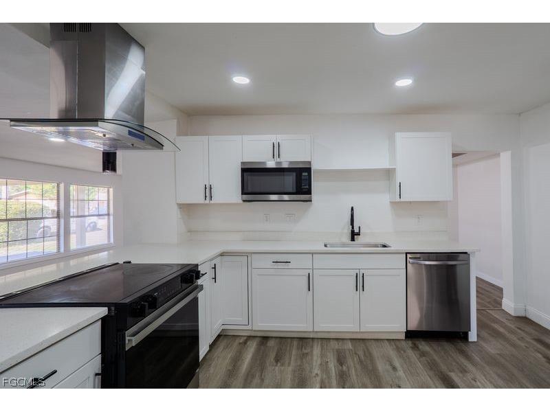 599 Carolina Avenue Fort Myers FL 33905 2026007643 image7