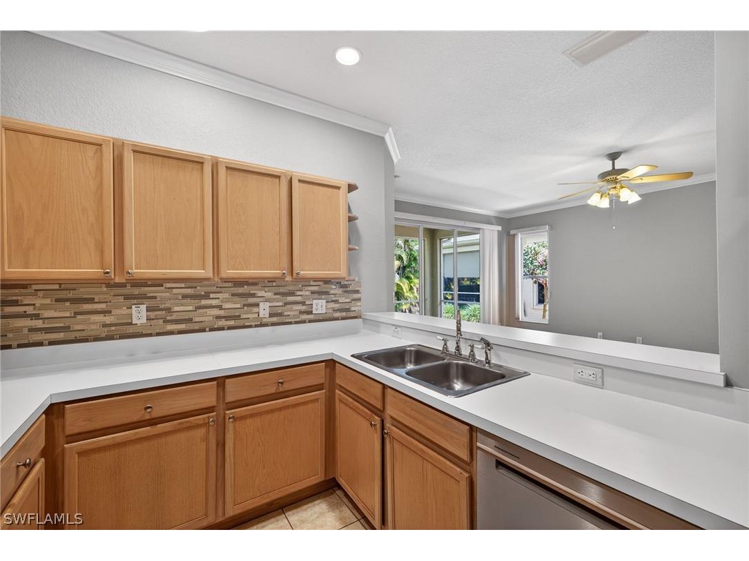 599 Crossfield Circle #35 Naples FL 34104 226011222 image10