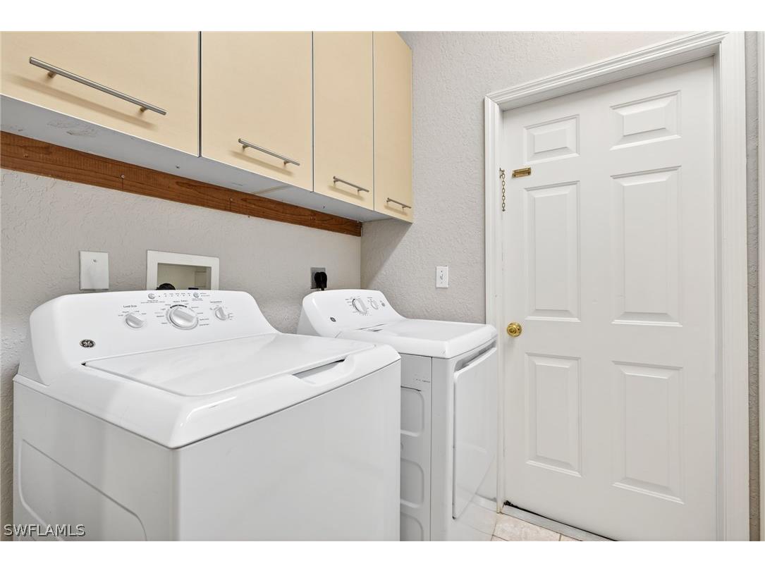 599 Crossfield Circle #35 Naples FL 34104 226011222 image23