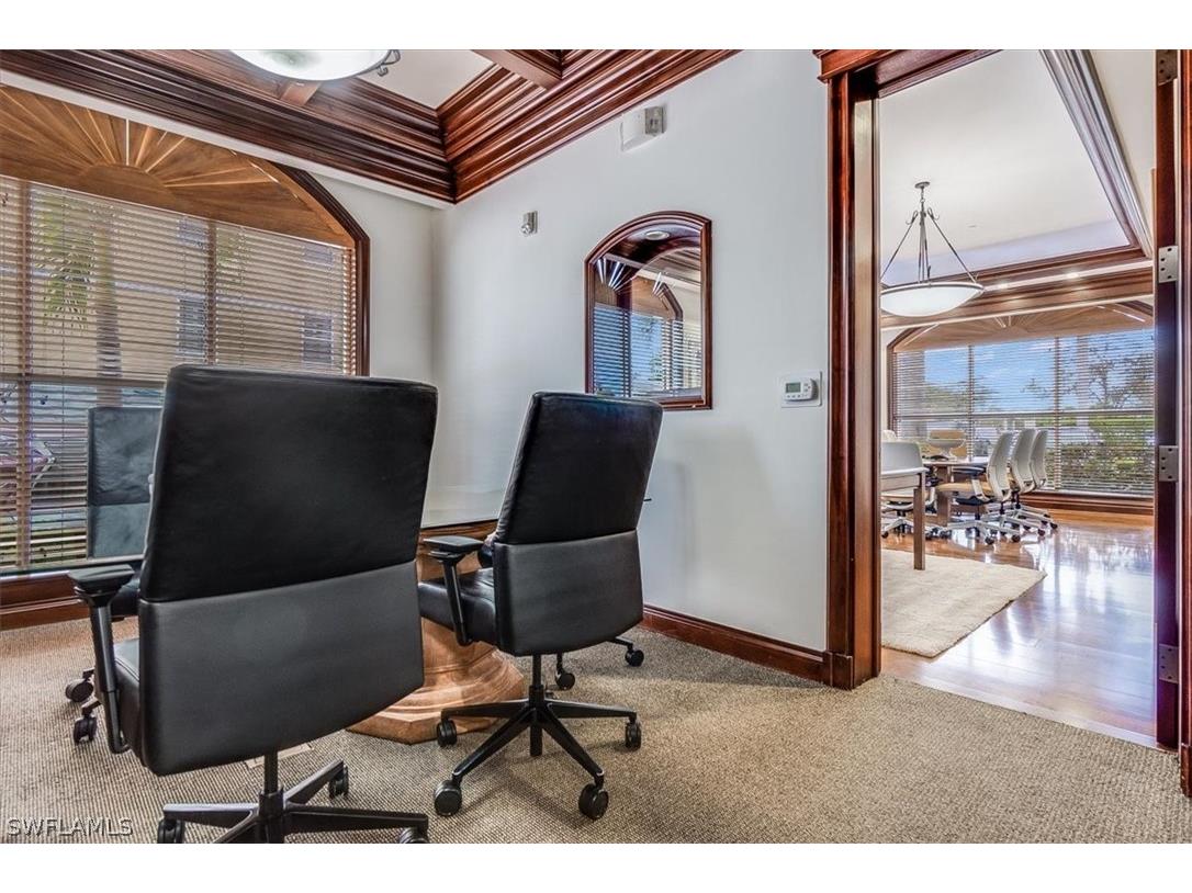 599 Tamiami Trail N #101 Naples FL 34102 226005343 image12