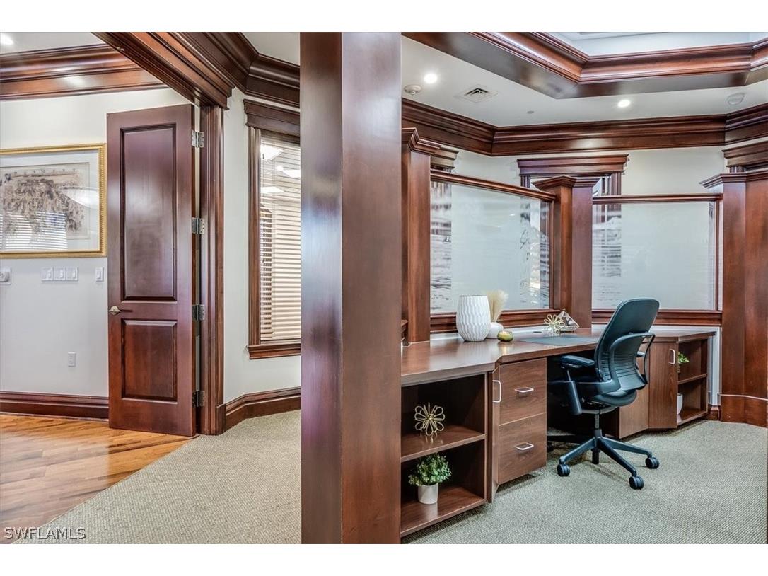 599 Tamiami Trail N #101 Naples FL 34102 226005343 image17