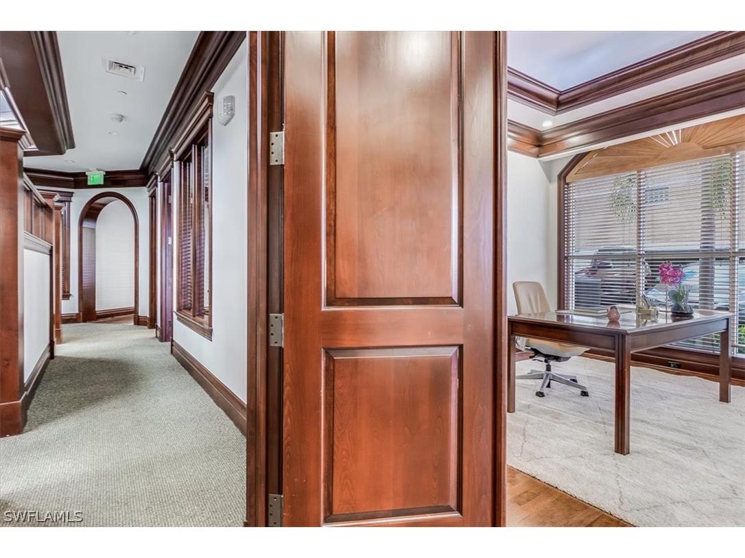 599 Tamiami Trail N #101 Naples FL 34102 226005343 image20
