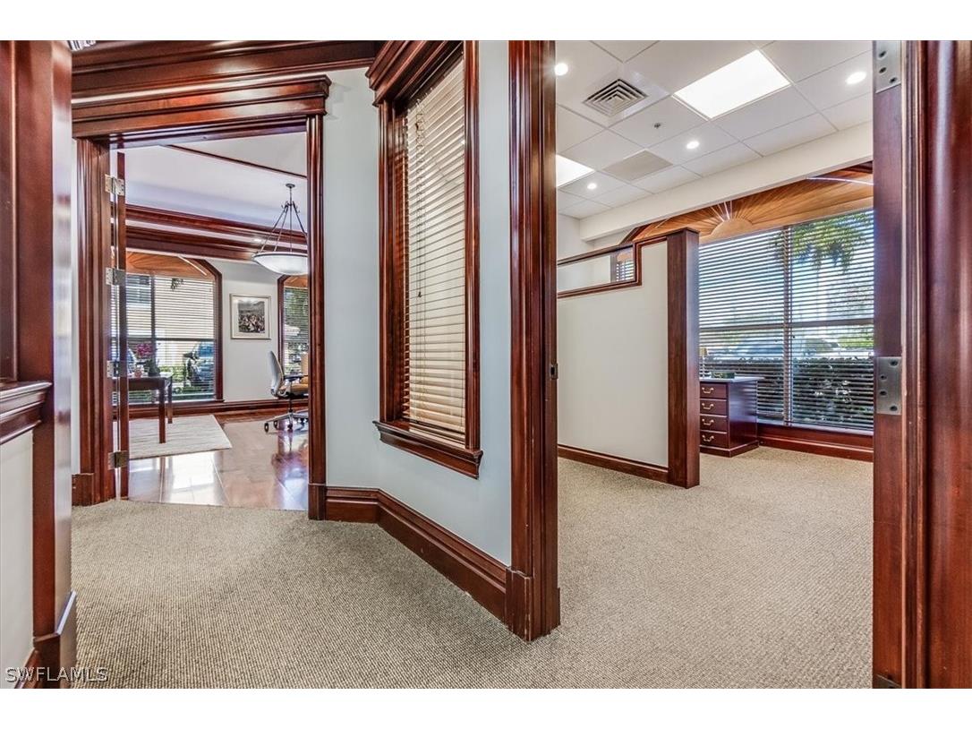 599 Tamiami Trail N #101 Naples FL 34102 226005343 image22