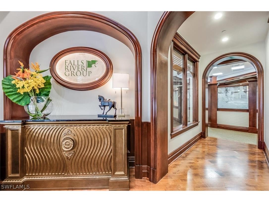 599 Tamiami Trail N #101 Naples FL 34102 226005343 image32