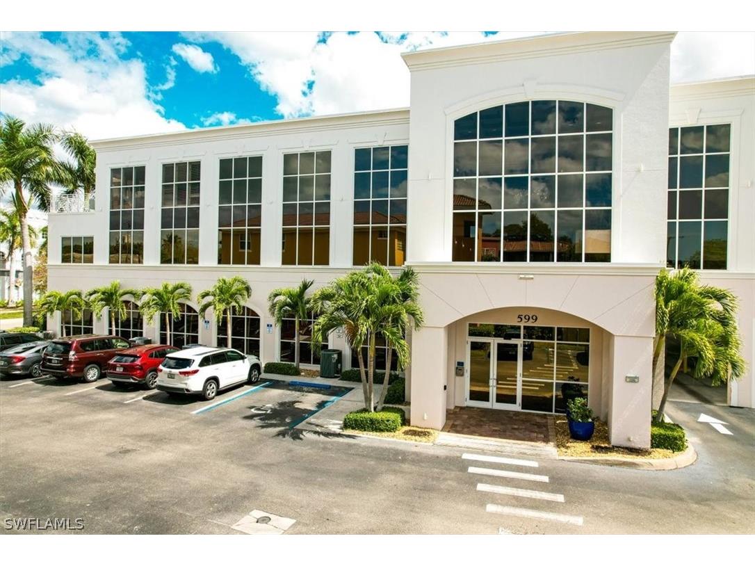 599 Tamiami Trail N #101 Naples FL 34102 226005343 image40