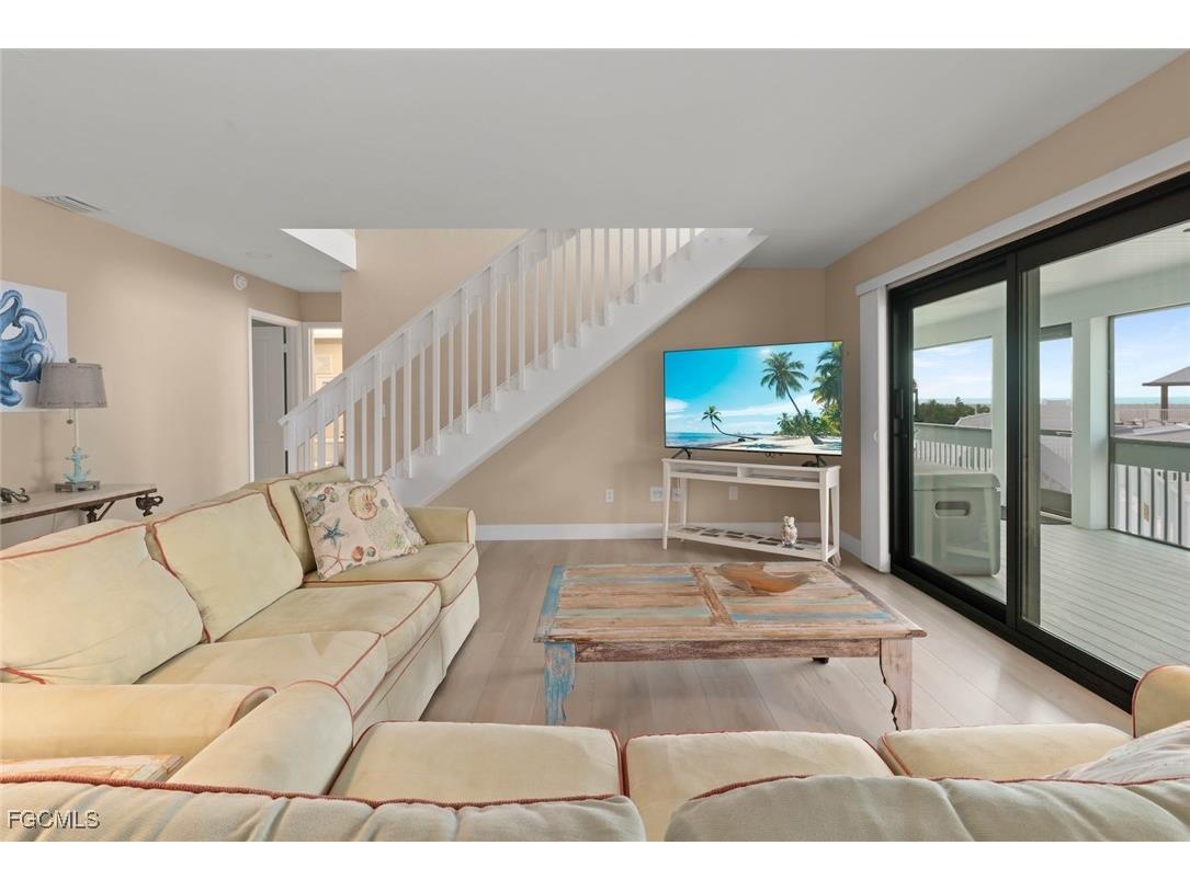 6 Beach Homes Captiva FL 33924 2026002502 image10