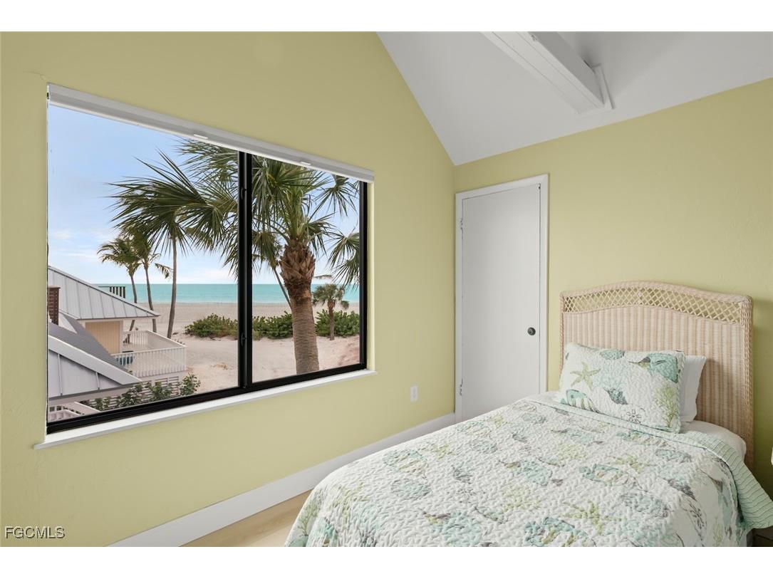 6 Beach Homes Captiva FL 33924 2026002502 image31