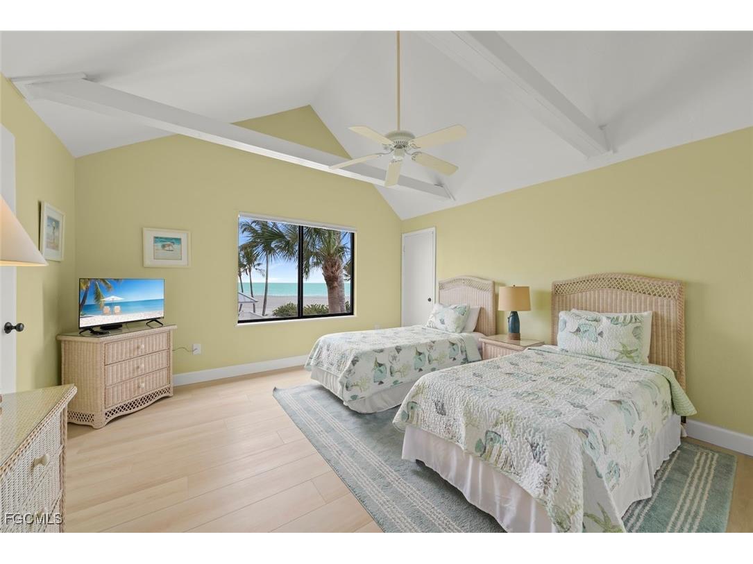 6 Beach Homes Captiva FL 33924 2026002502 image32