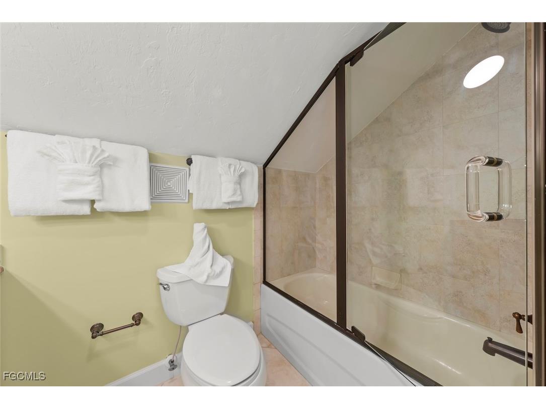 6 Beach Homes Captiva FL 33924 2026002502 image34