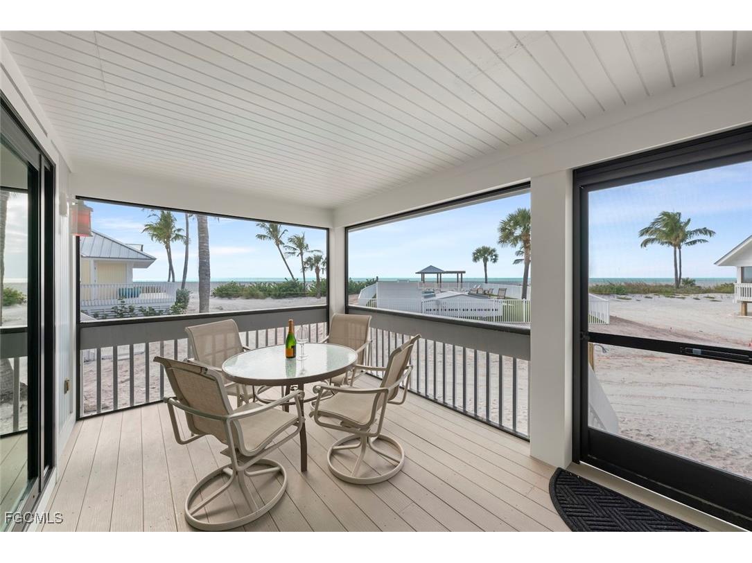 6 Beach Homes Captiva FL 33924 2026002502 image5