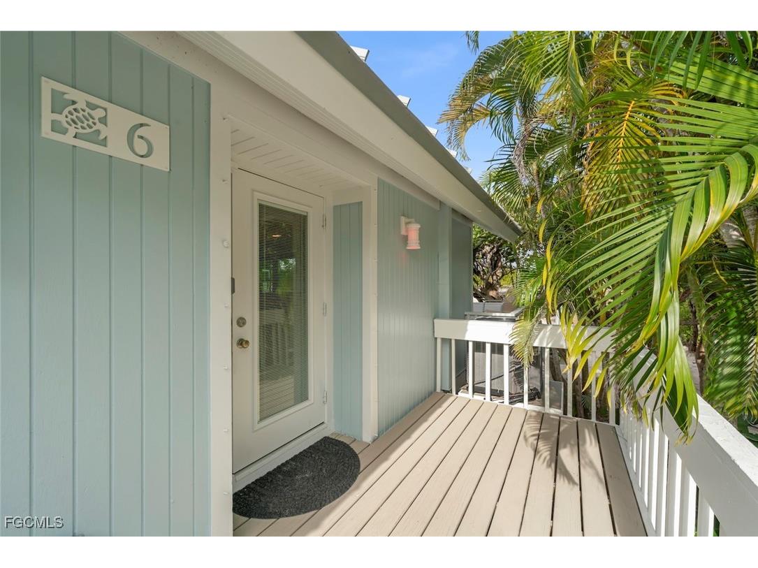 6 Beach Homes Captiva FL 33924 2026002502 image6