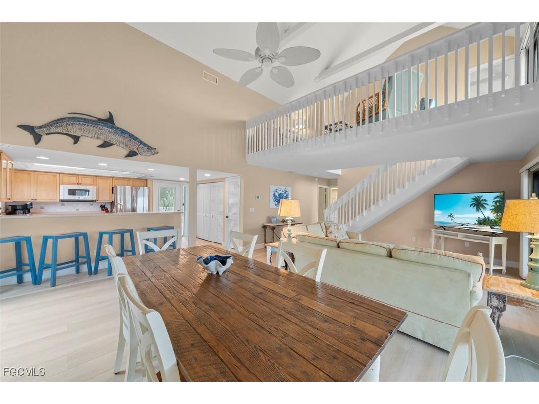 6 Beach Homes Captiva FL 33924 2026002502 image7