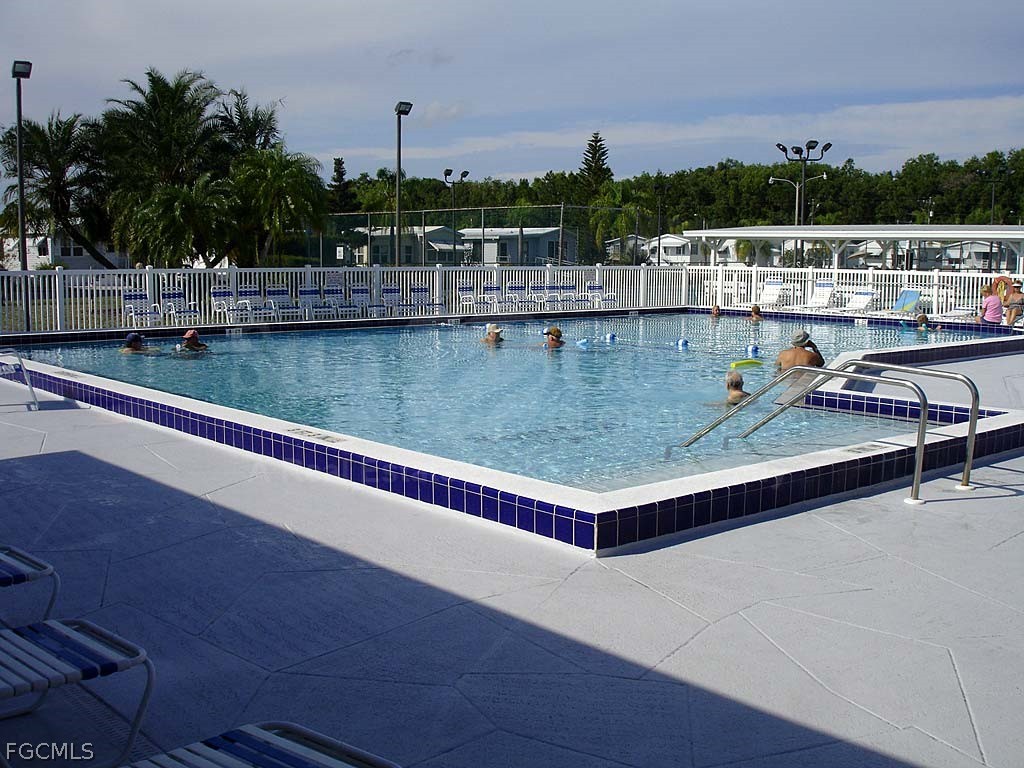 6 Fountain View Boulevard North Fort Myers FL 33903 2026011820 image4