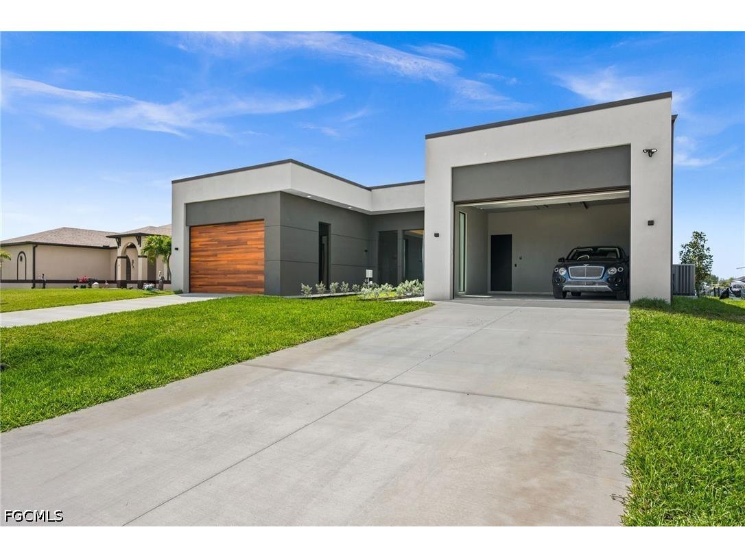6 NW 32nd Place Cape Coral FL 33993 2026014861 image2