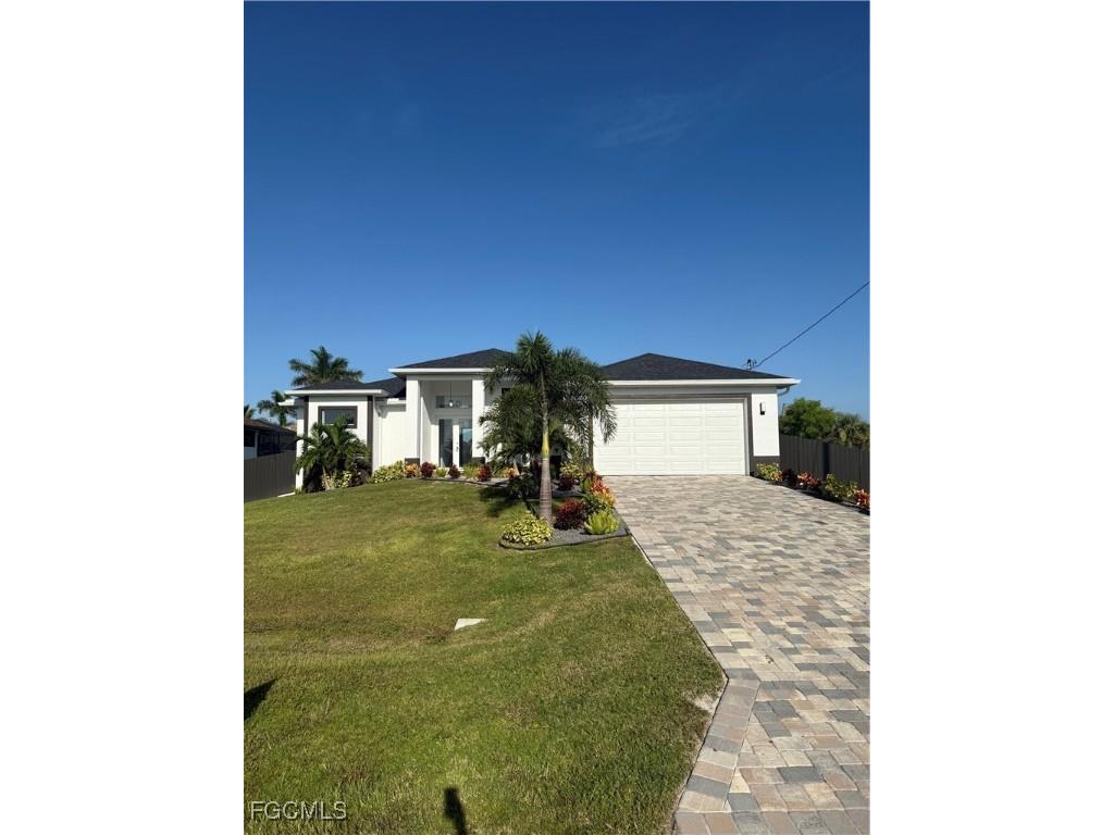 6 SW 37th Avenue Cape Coral FL 33991 2025000215 image1