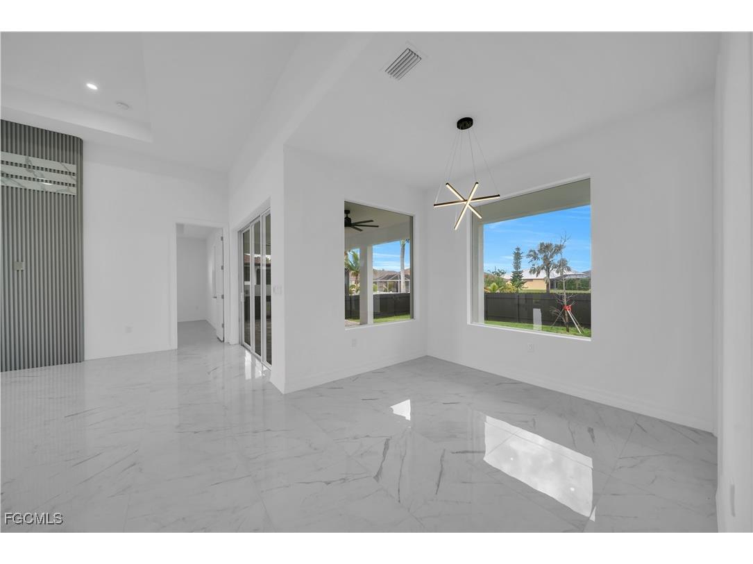 6 SW 37th Avenue Cape Coral FL 33991 2025000215 image14