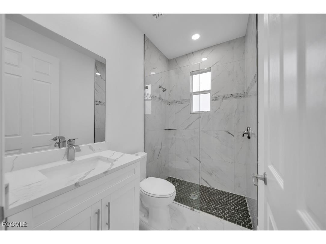 6 SW 37th Avenue Cape Coral FL 33991 2025000215 image15