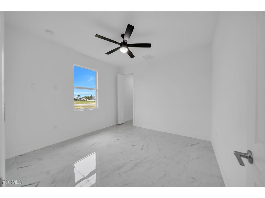 6 SW 37th Avenue Cape Coral FL 33991 2025000215 image16