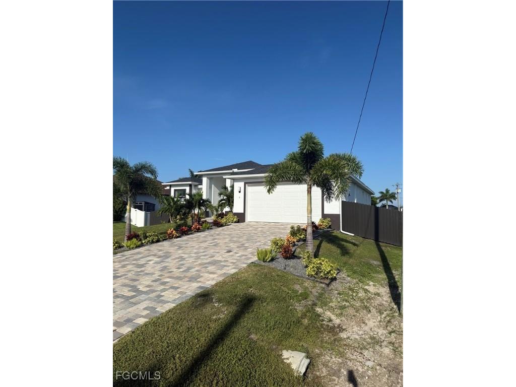 6 SW 37th Avenue Cape Coral FL 33991 2025000215 image2