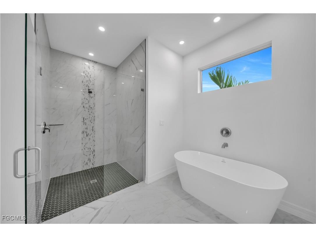 6 SW 37th Avenue Cape Coral FL 33991 2025000215 image21