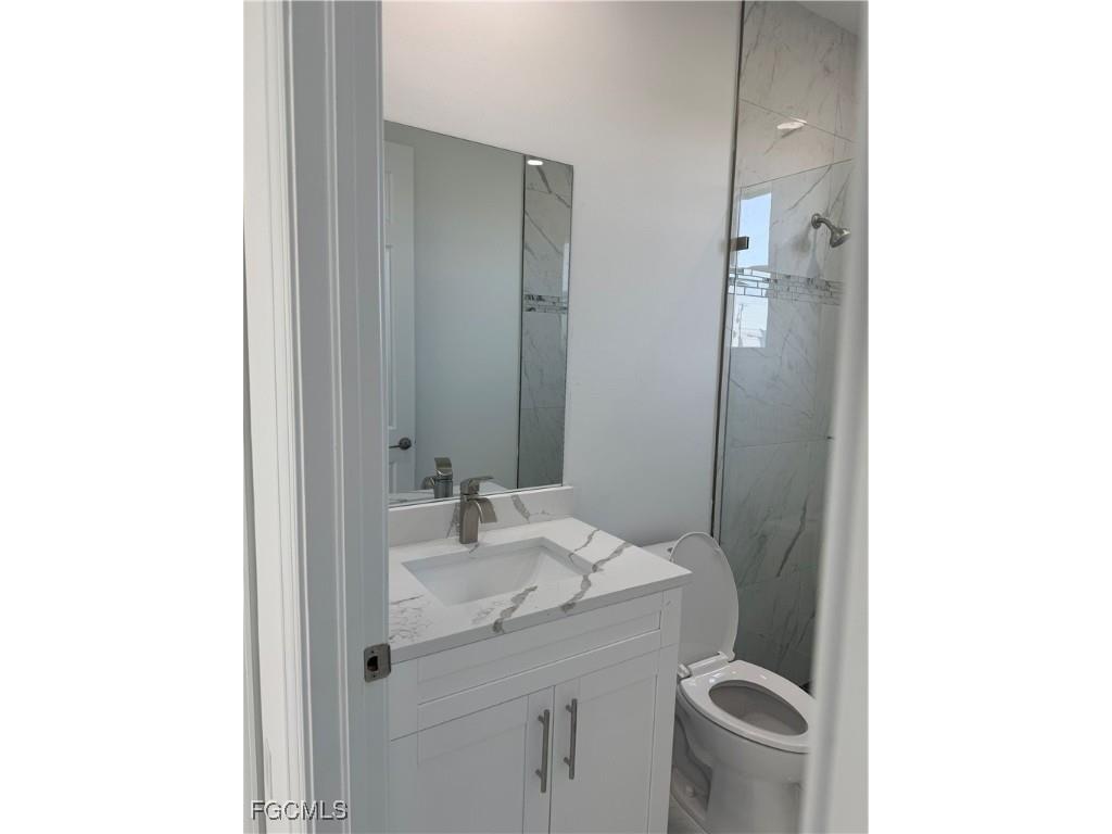 6 SW 37th Avenue Cape Coral FL 33991 2025000215 image8