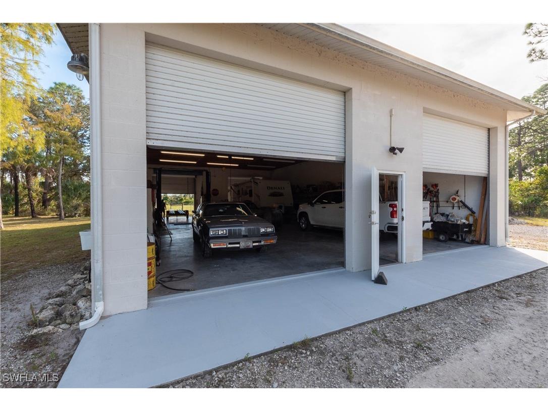 60 25th Avenue NW Naples FL 34120 225079326 image30