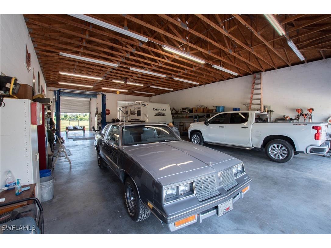 60 25th Avenue NW Naples FL 34120 225079326 image34