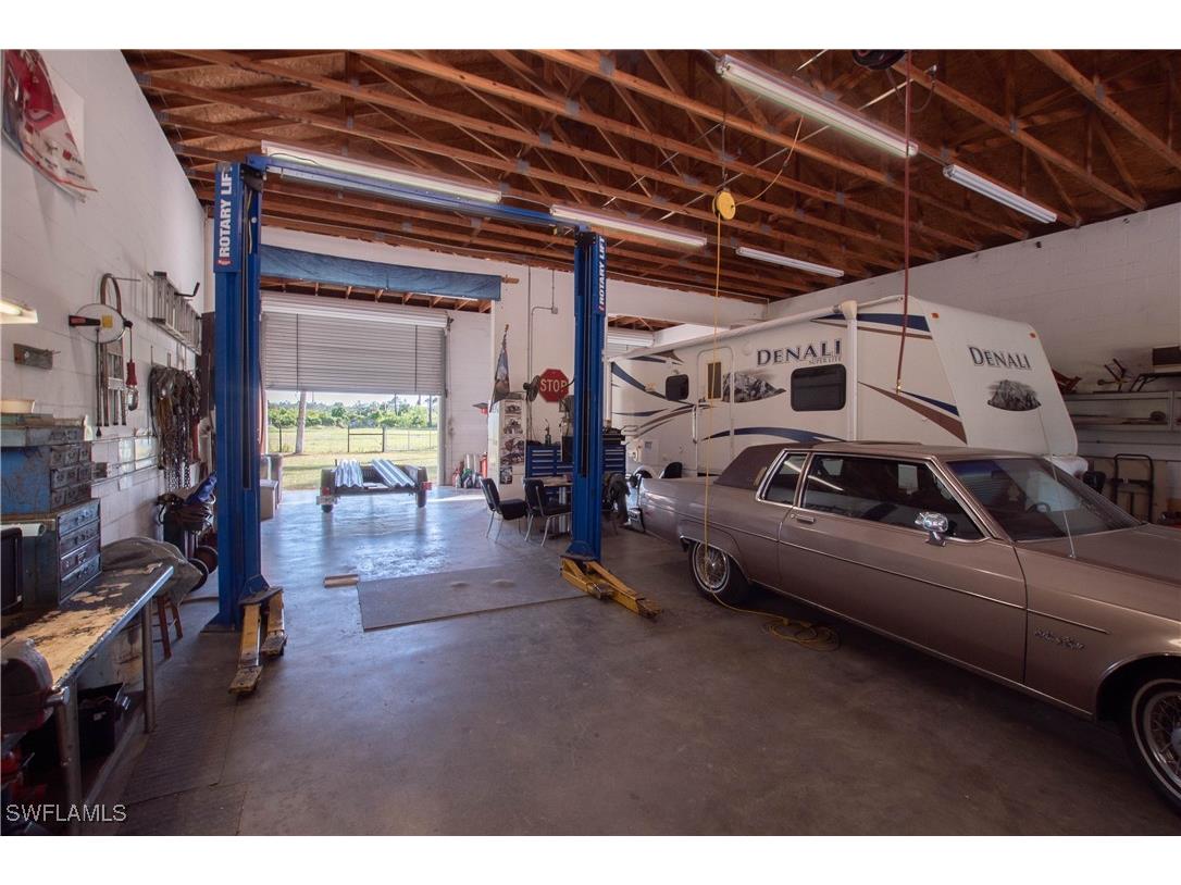 60 25th Avenue NW Naples FL 34120 225079326 image35