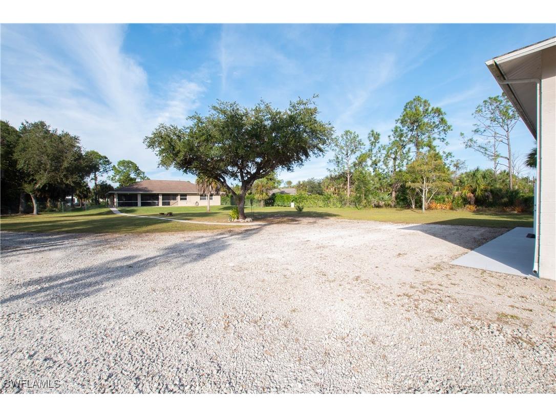 60 25th Avenue NW Naples FL 34120 225079326 image39