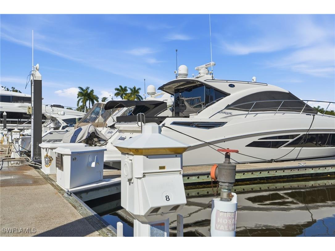 60' BOAT SLIP D-08 Gulf Harbour Marina Fort Myers FL 33908 226001175 image2