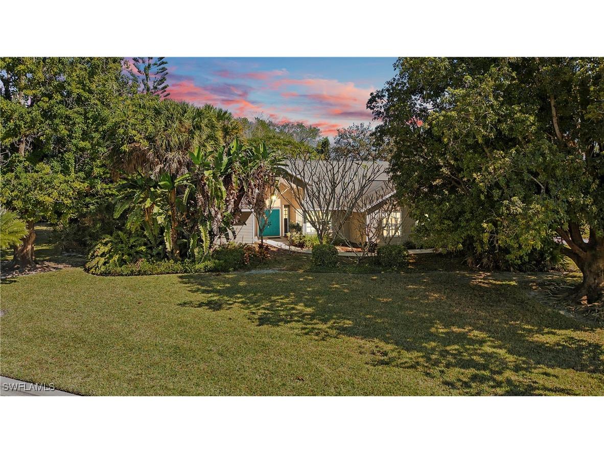 60 Brampton Lane Naples FL 34104 226005547 image1