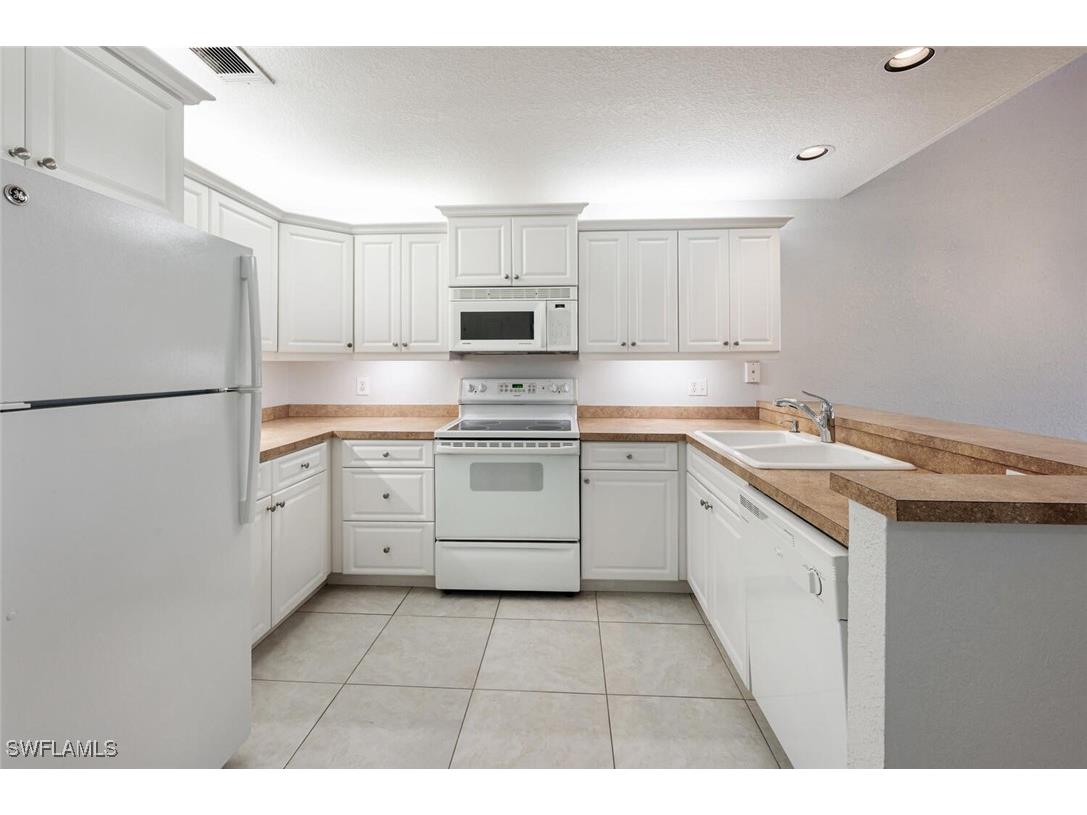 60 Emerald Woods Drive #B 5 Naples FL 34108 225083532 image11