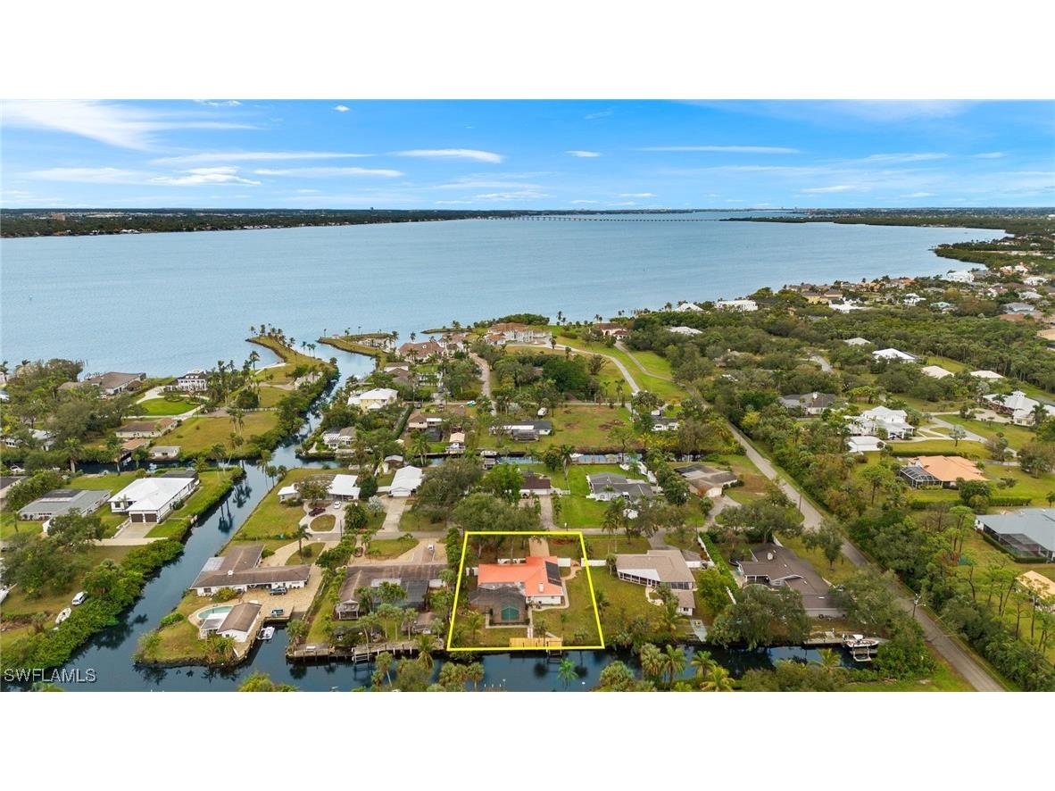 60 Lagoon Drive North Fort Myers FL 33903 225004943 image1