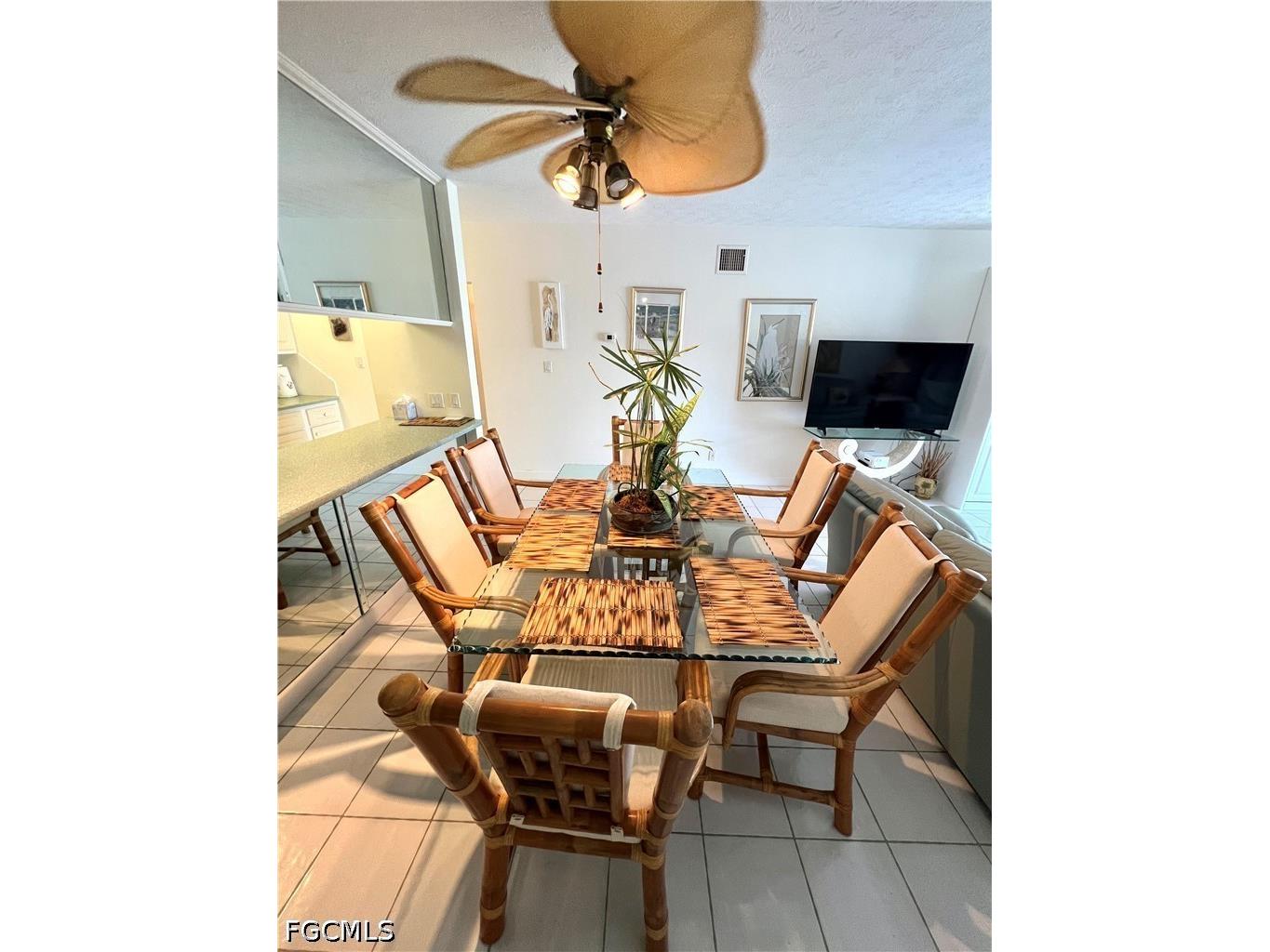 60 Pelican Street W #202 Naples FL 34113 2026021450 image12