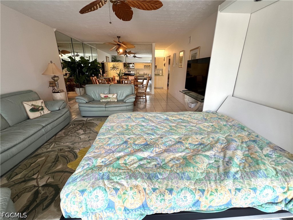 60 Pelican Street W #202 Naples FL 34113 2026021450 image13