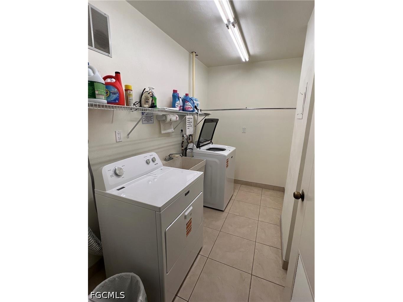 60 Pelican Street W #202 Naples FL 34113 2026021450 image21