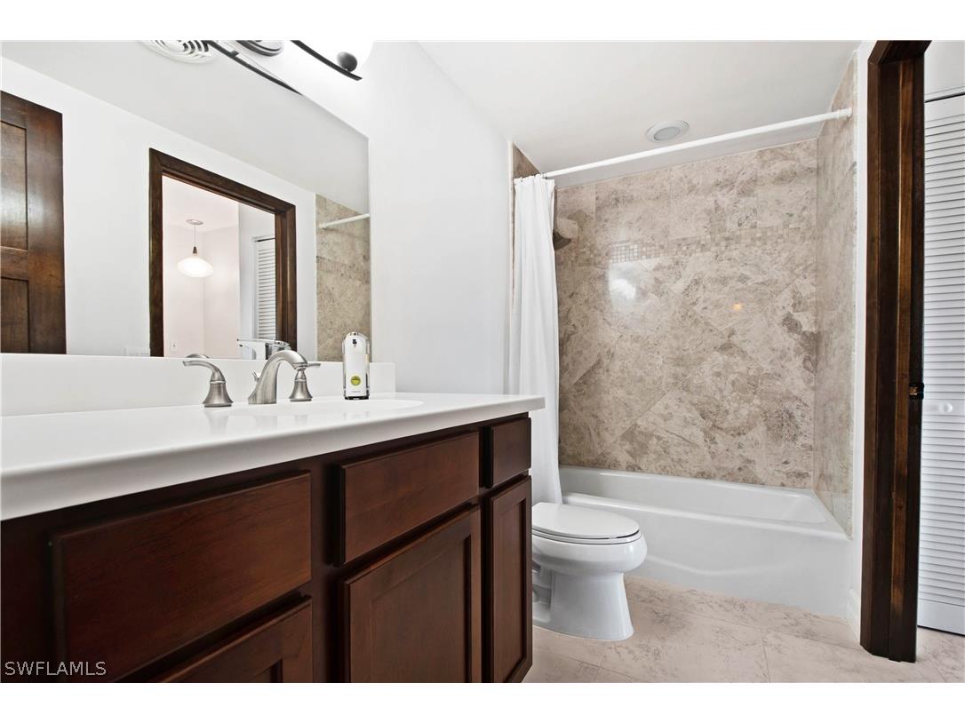 60 Pelican Street W #206 Naples FL 34113 226011183 image11