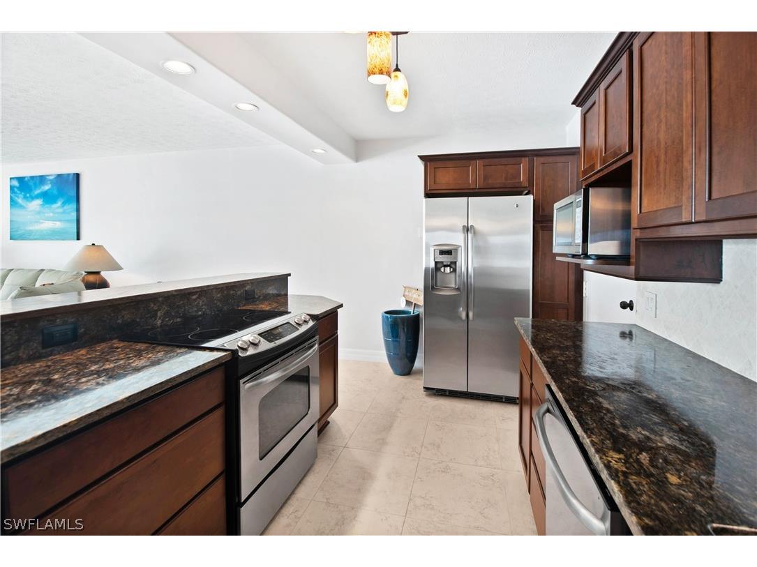 60 Pelican Street W #206 Naples FL 34113 226011183 image18