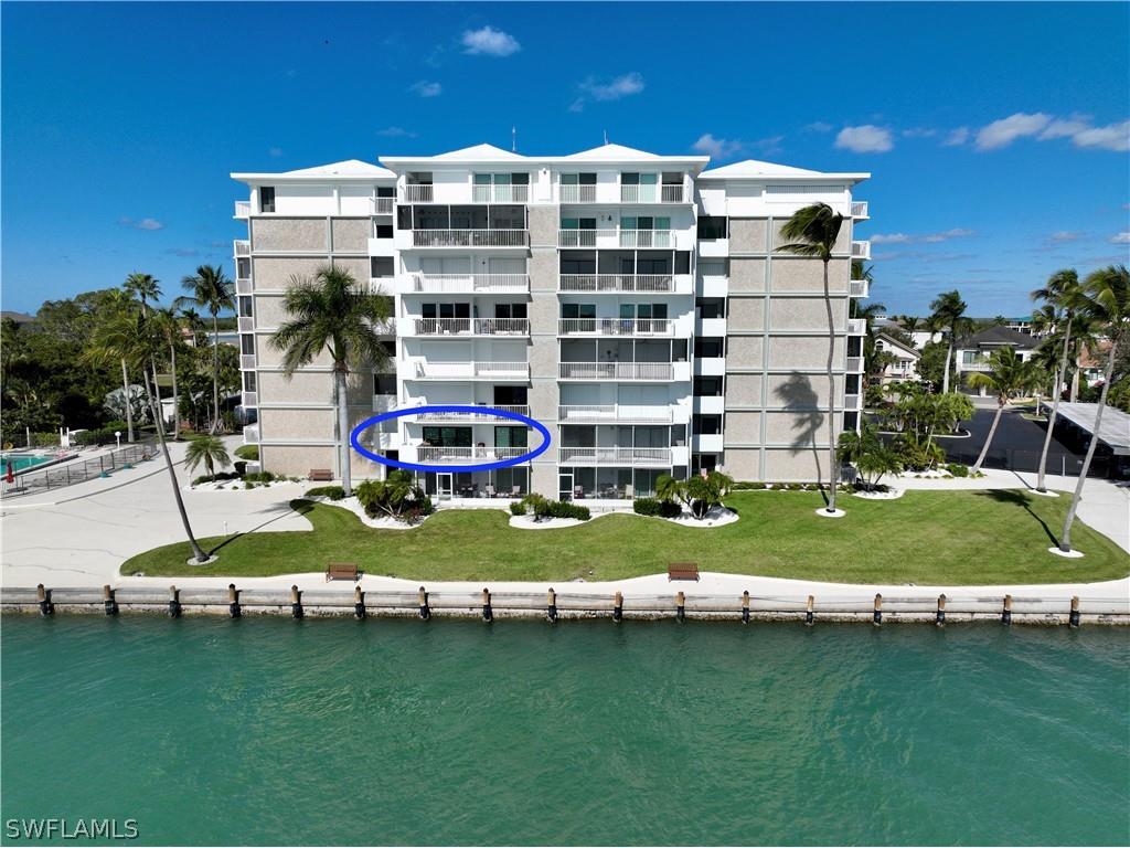 60 Pelican Street W #206 Naples FL 34113 226011183 image2