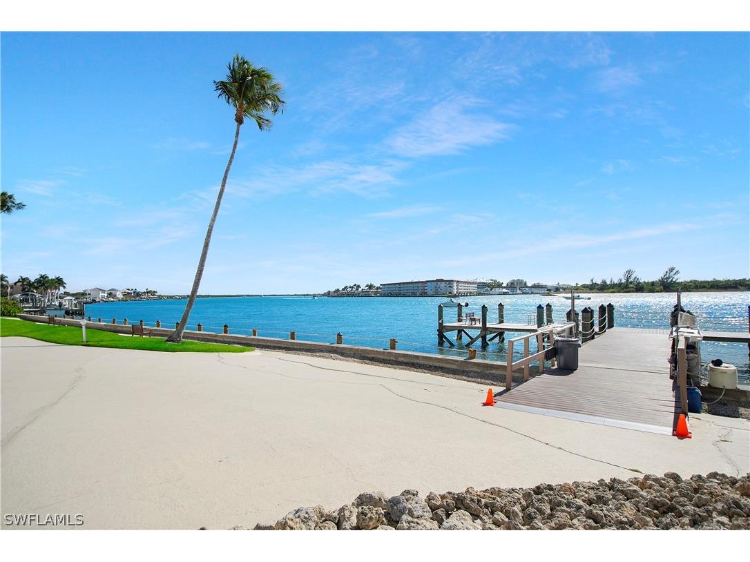 60 Pelican Street W #206 Naples FL 34113 226011183 image24