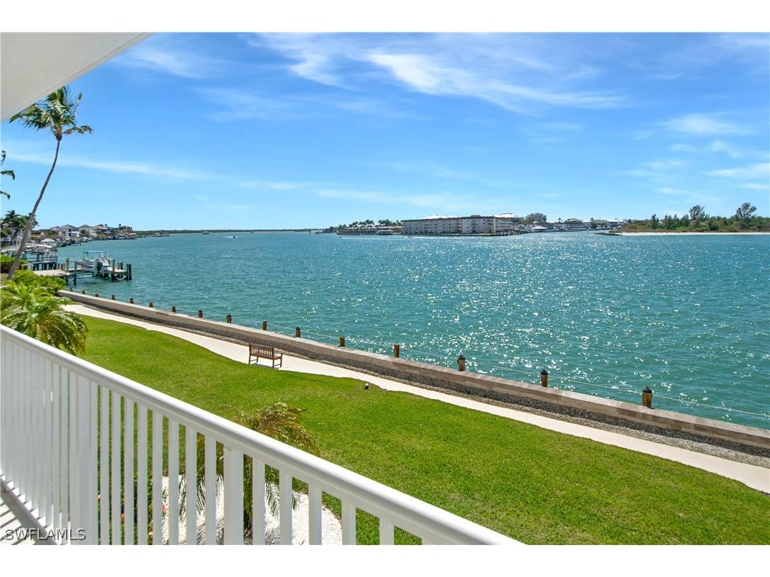 60 Pelican Street W #206 Naples FL 34113 226011183 image4